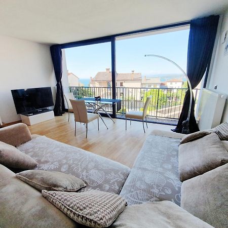 Bella Vista Lux Apartment With Private Terace كوبر المظهر الخارجي الصورة