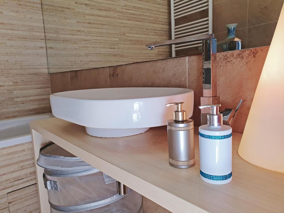 Bella Vista Lux Apartment With Private Terace كوبر المظهر الخارجي الصورة